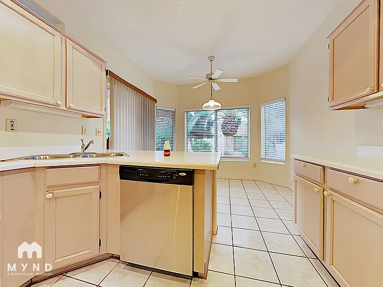 16181 W Heritage Dr — Photo 5
