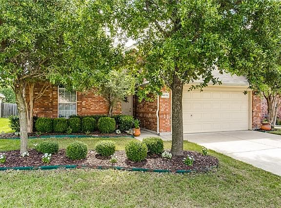 2nd image of 4619 Enchanted Isle Ct