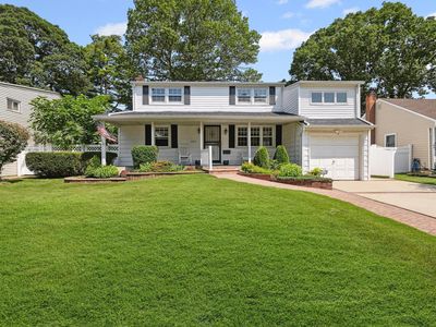 3873 Beechwood Place, Seaford, NY, 11783
