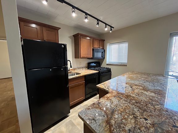3rd image of 124 Lacrosse St #10699098