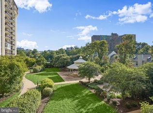 Greenhouse, Alexandria, VA 22304