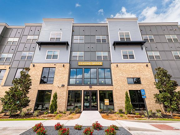 2nd image of 24770 Stowbridge St #6310