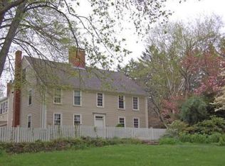 49 Candlewood Rd, Ipswich, MA 01938