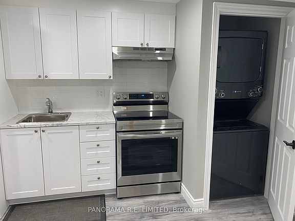 4th image of 85 Echo Ridge Cres