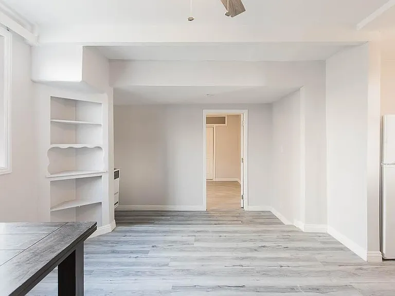 8601 Cadillac Ave #8525-1/2 — Photo 6