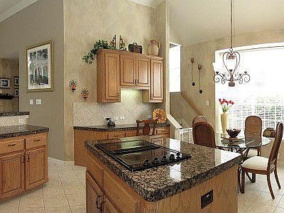4th image of 1407 Haddington Ln