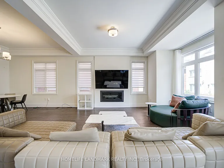 35 Red Giant St #MAIN 2ND FLOOR — Photo 16