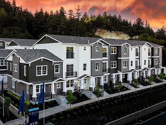 1st image of 202 Cove Ln