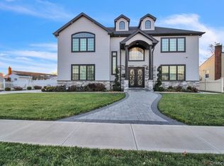 858 Prescott Street, Valley Stream, NY 11580