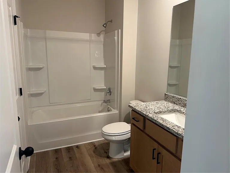 326 Rodeo Dr — Photo 9
