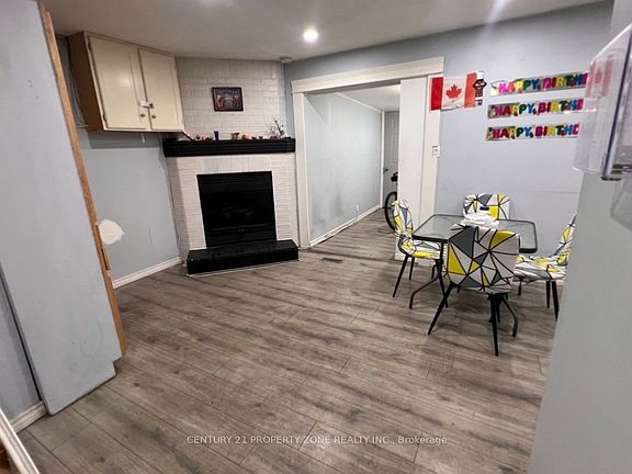 5th image of 6 Roehampton Cres W