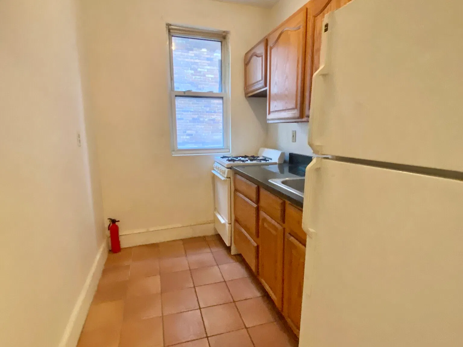 2 bed, $2,300 — Photo 4