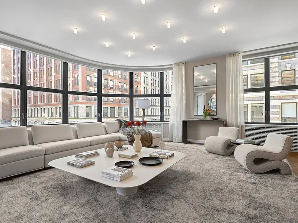 240 Park Ave S APT 4A, New York, NY 10003