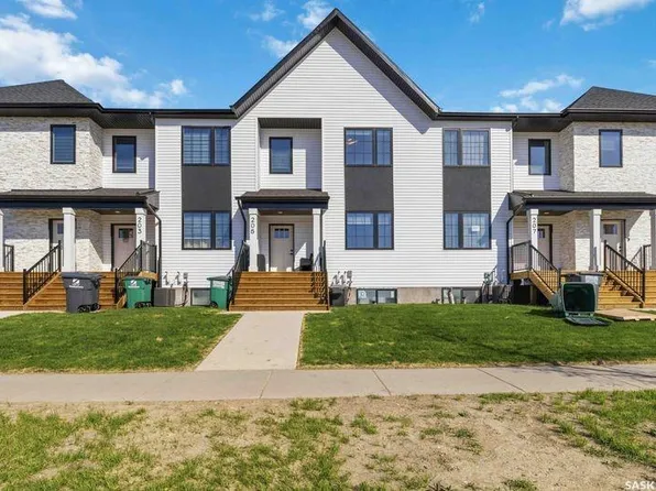UNIT 205-235 Feheregyhazi BOULEVARD, Saskatoon, SK S7W 1G8
