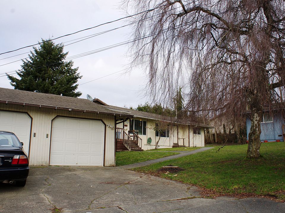 Each unit has separate garag