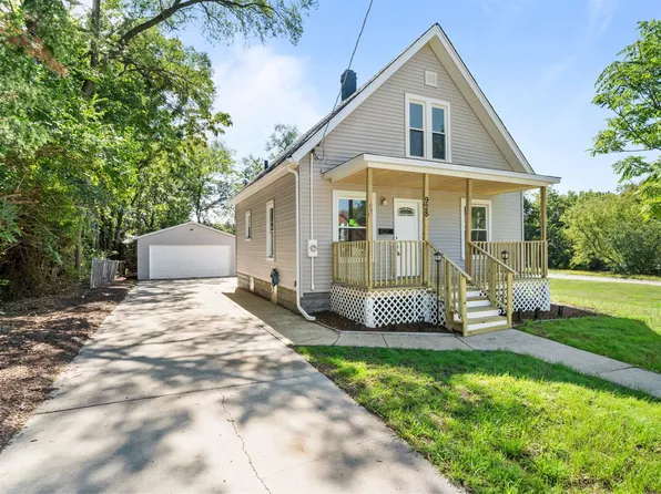 928 Lincoln Ave, Rockford, IL 61102