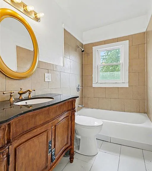 20 Frank St #2 — Photo 2