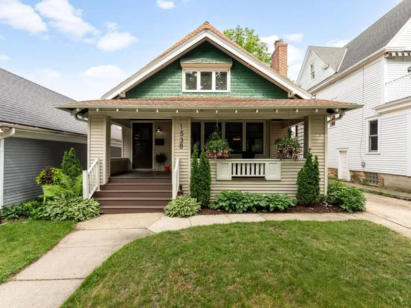 1538 N 70th STREET, Wauwatosa, WI 53213