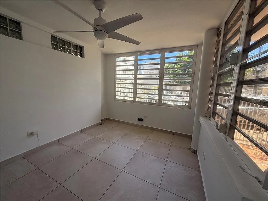 3 bed, 2.0 bath, $4,900 — Photo 2
