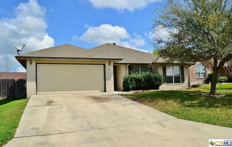 1st image of 2111 Bentwood Dr