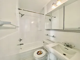 Rented by Nest Seekers International