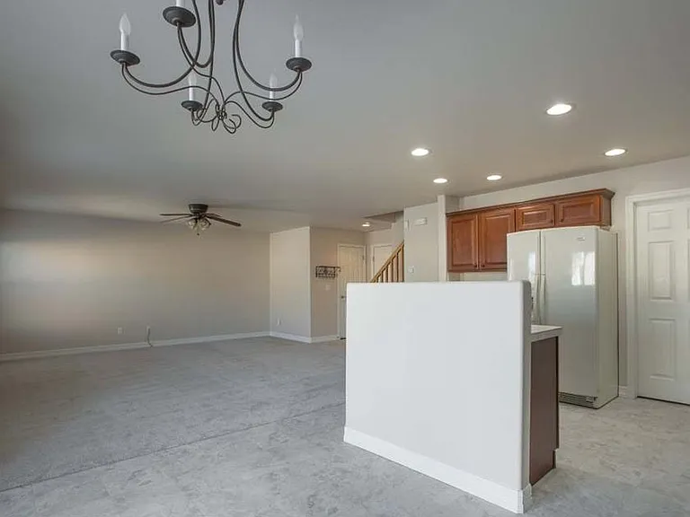 4026 Berwick Ln — Photo 10