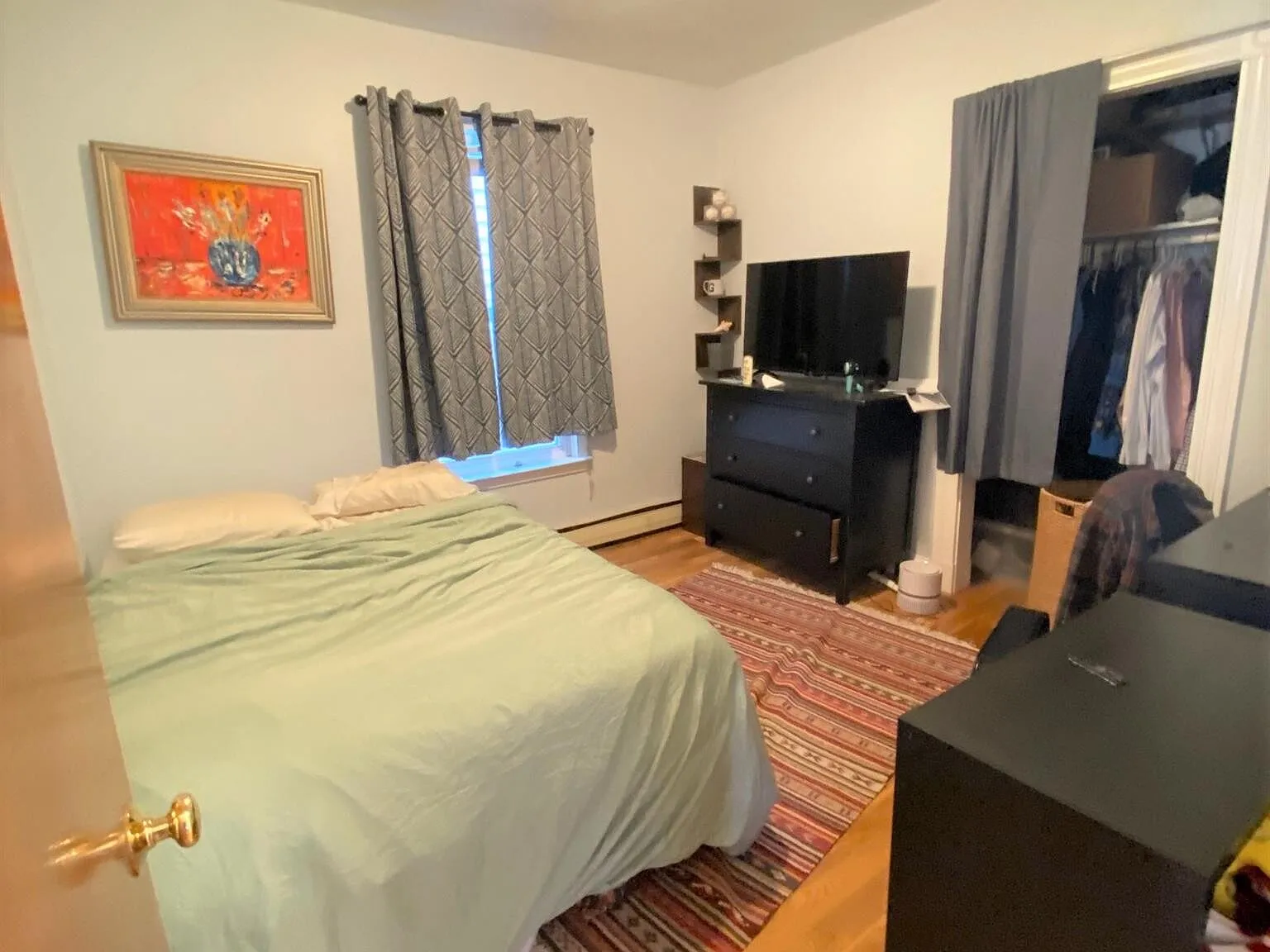 3 bed, 900 sqft, $3,600 — Photo 4