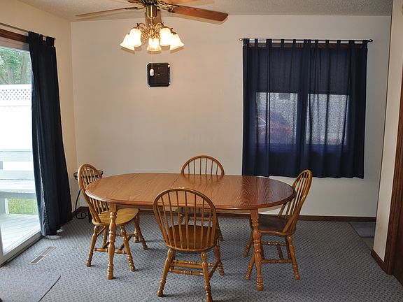 2nd image of 822 E Minnesota St