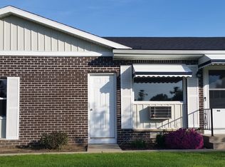727 Andover St SE, Kentwood, MI 49548
