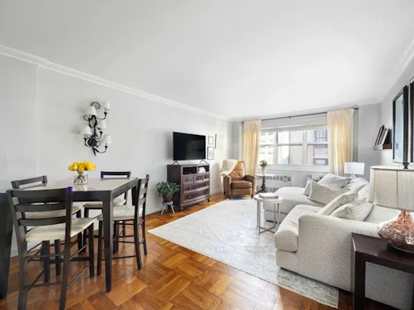 415 East 85th Street image 1 of 5