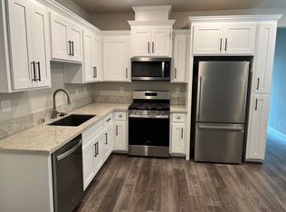 1001 Wadsworth Dr #2, Roseville, CA 95747