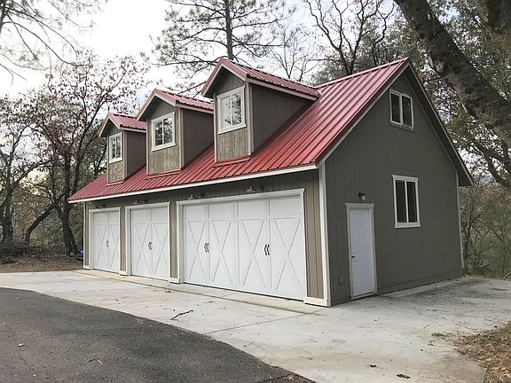 New 2-story 4-car garage