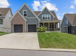 1010 Omaha Cir, Hixson, TN 37343