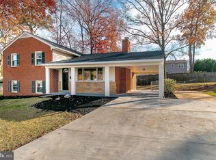 5716 Tremont Ct, Alexandria, VA 22303