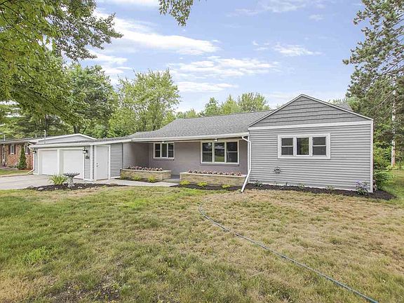 2nd image of 240 Estelle Ct