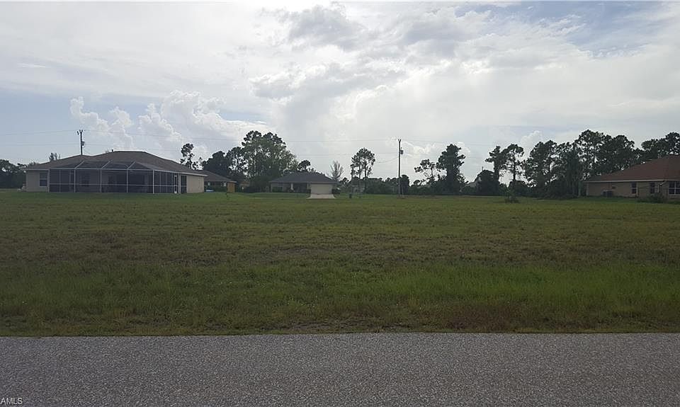 1st image of 3708 NE 14th Pl