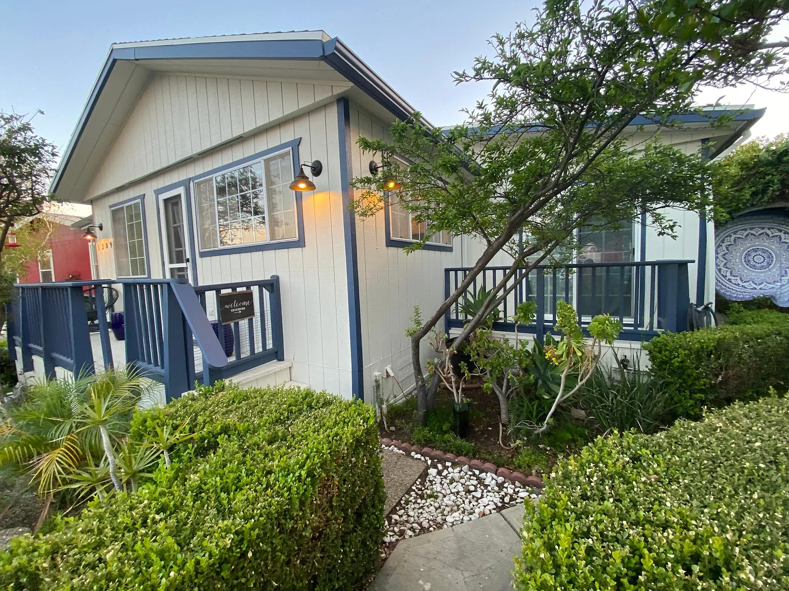 1309 Zuni Ln — Photo 3