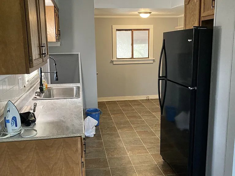 1513 22nd St NE — Photo 3