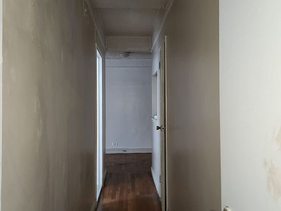 4th image of 831 Gerard Ave APT 4A