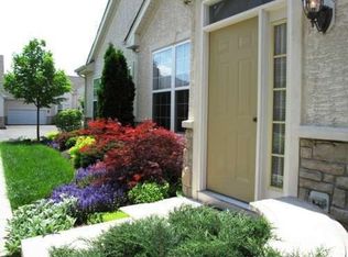 208 Canterbury Ct, Warrington, PA 18976