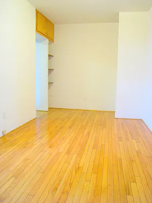 Rented by Arvik Group Real Estate | media 34