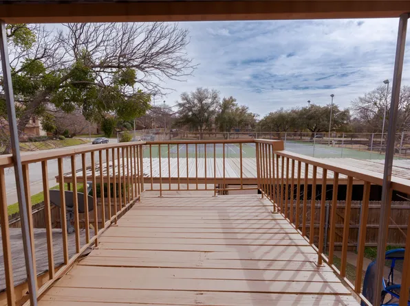 2014 Warnford Pl, Arlington, TX 76015