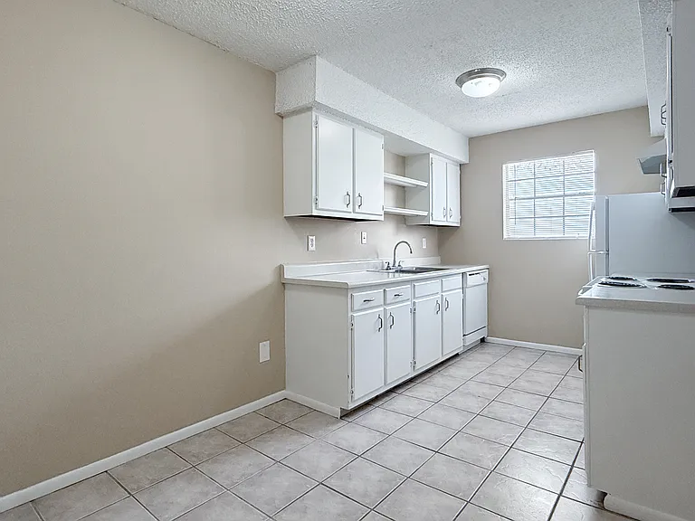 Hidden Pointe Apartments — Photo 20