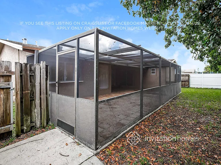 11860 NW 29th Pl — Photo 16