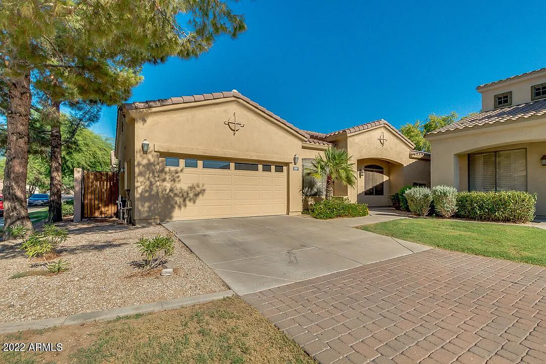 3 bed, 1610 sqft, $2,795 — Photo 1