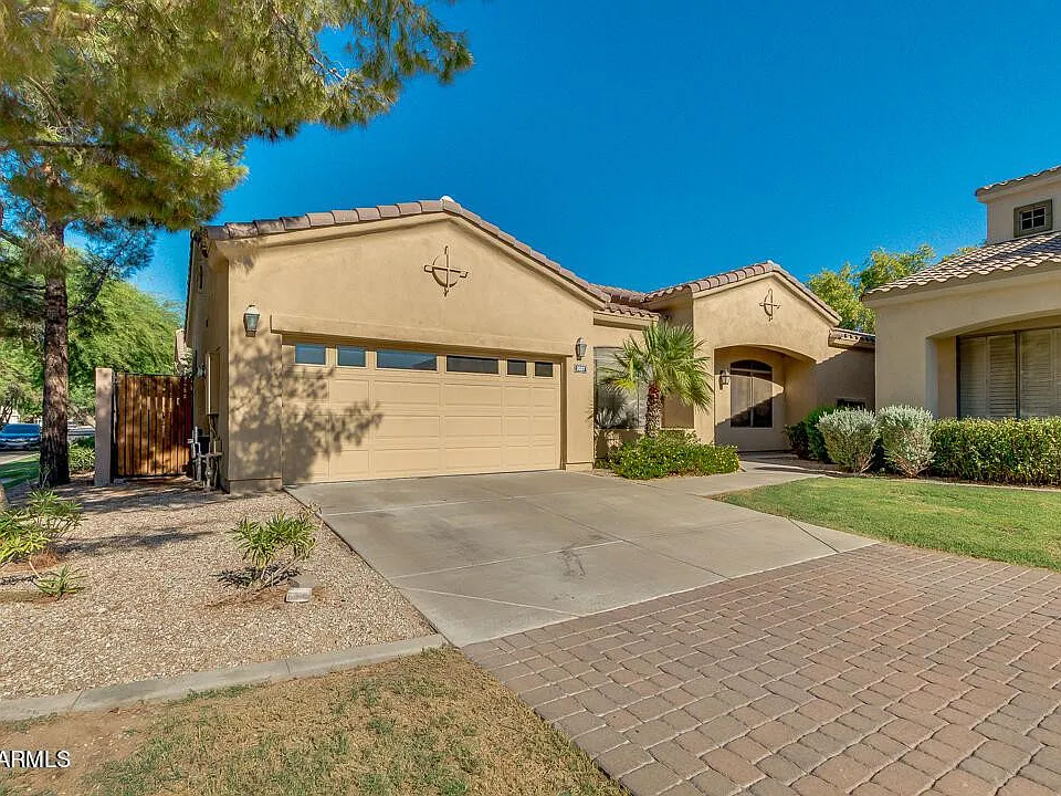 2037 W Periwinkle Way