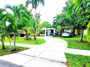 104 Thomas Rd, West Park, FL 33023