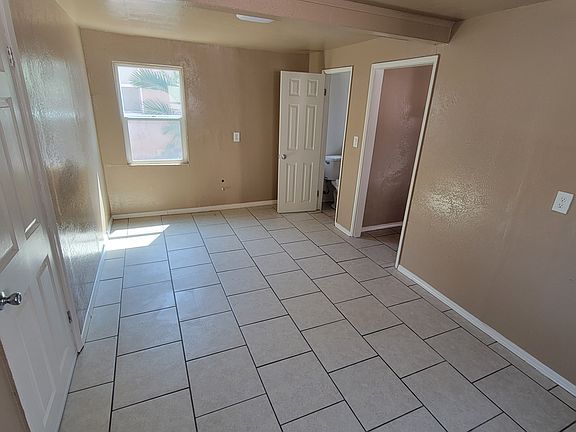 3rd image of 129 1/2 N Gage Ave #1-9