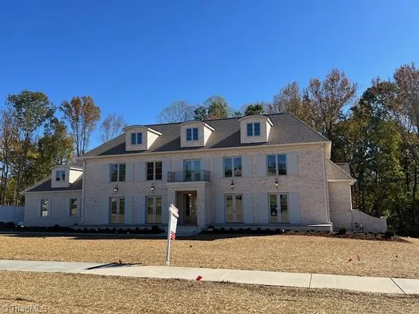 6810 Shields Dr, Oak Ridge, NC 27310