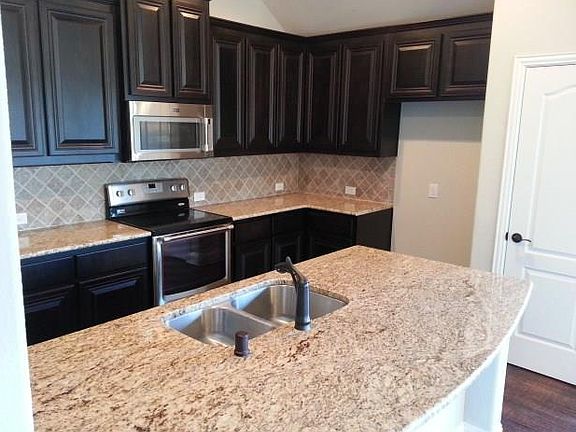 2nd image of 109 Holmes Ln